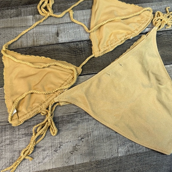 NWOT Gold and White Crochet Bikini Set, size Small (2 piece) - Picture 7 of 7